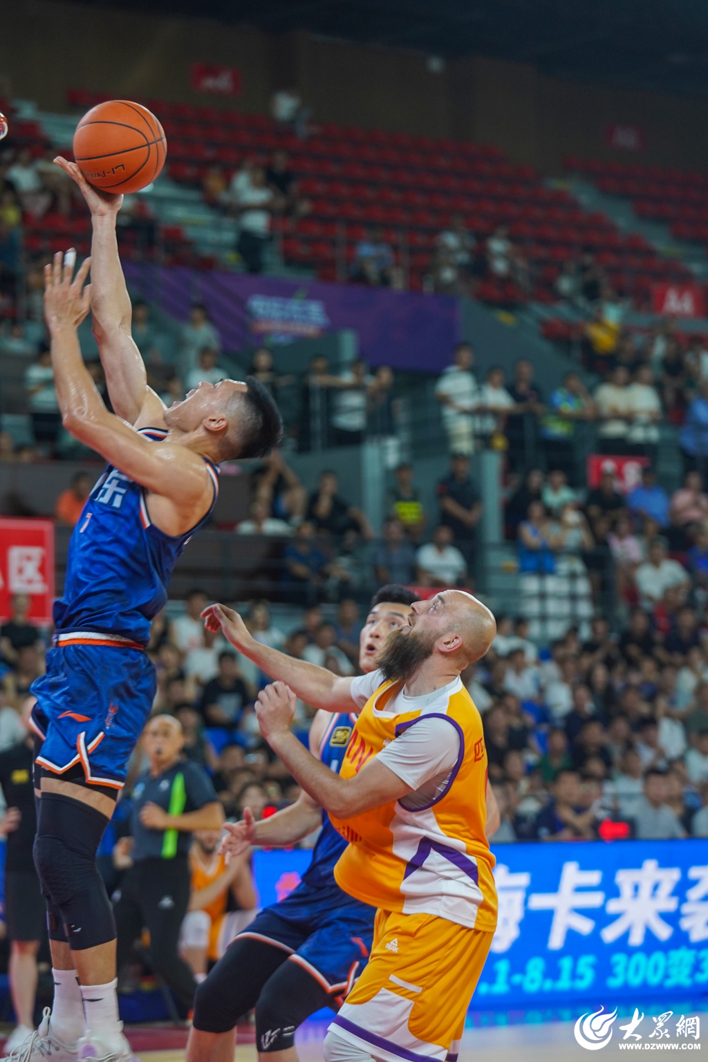 包含清晨德国杯传出新动向，山东男篮绝杀压哨，管理层表态：质疑声仍在，赛程密集仍需轮换的词条-开云体育服务